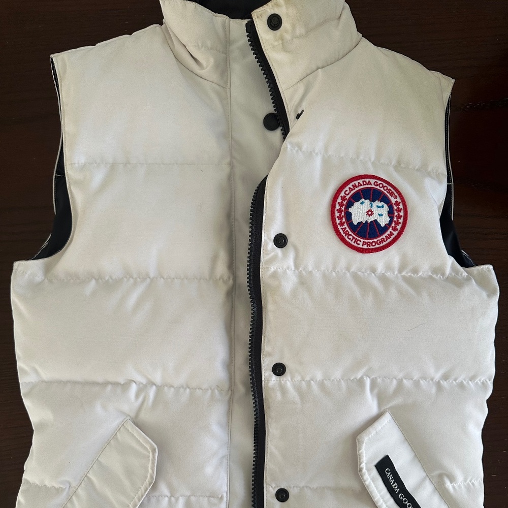 Canada Goose Women's White Down Puffer Vest